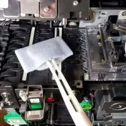 KICStick Long-Reach Cleaning Tool, K2-KSTKP1, Usage Photo
